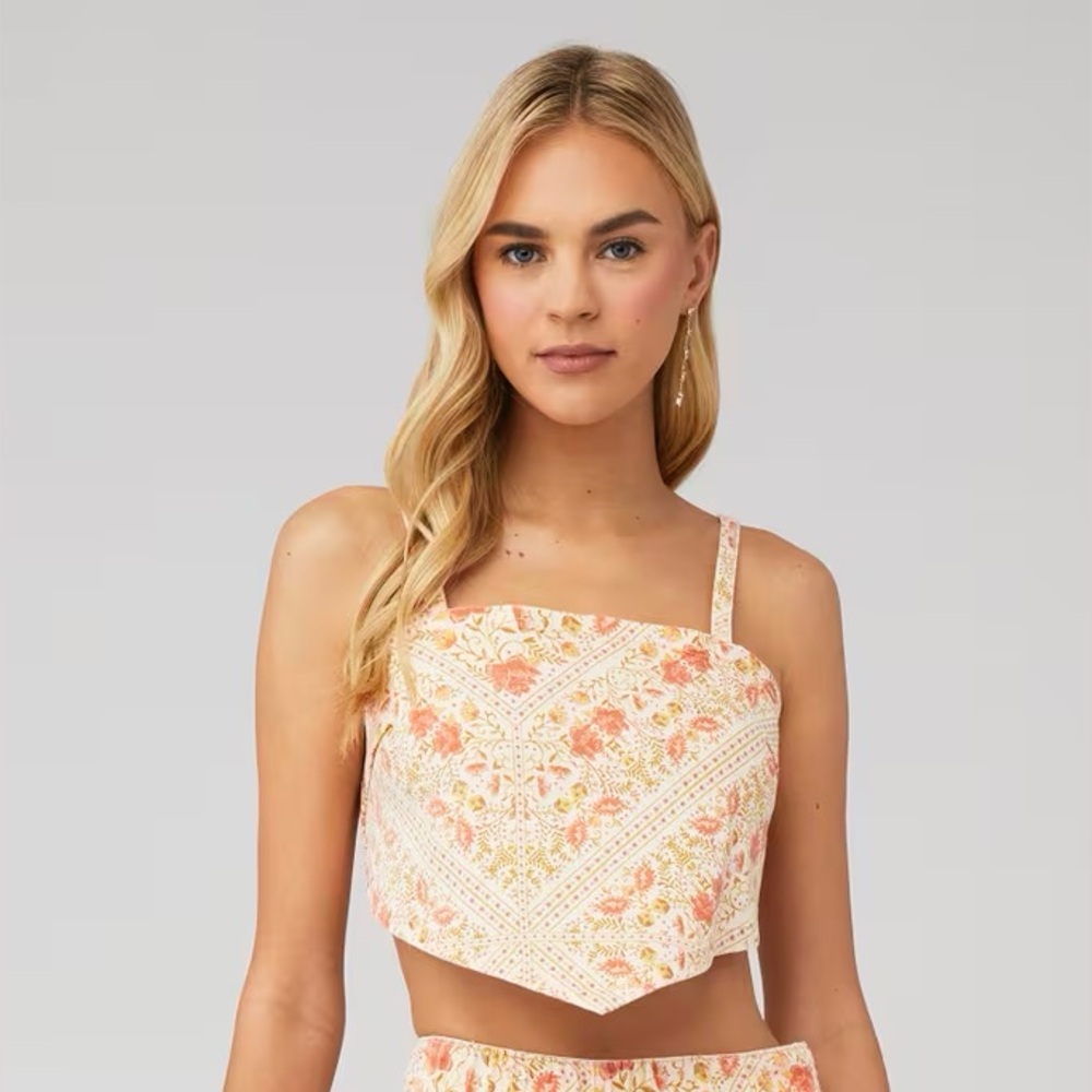 Show Me Your Mimi handkerchief top